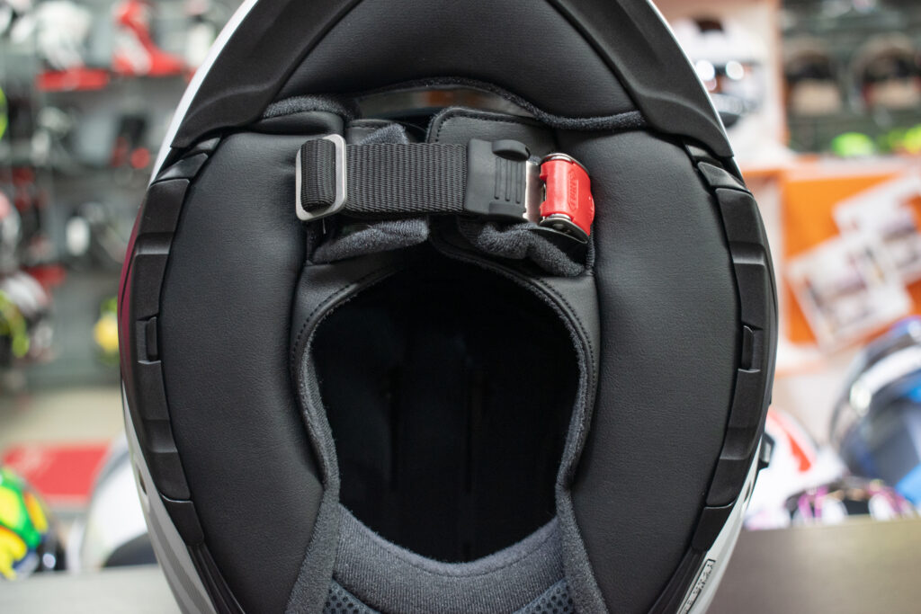 Acolchado interior del nuevo casco modular de Shoei