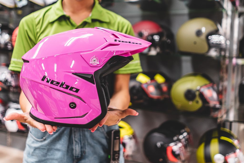 Hebo Zone 5 Monocolor, uno  de los cascos de moto para mujeres moteras