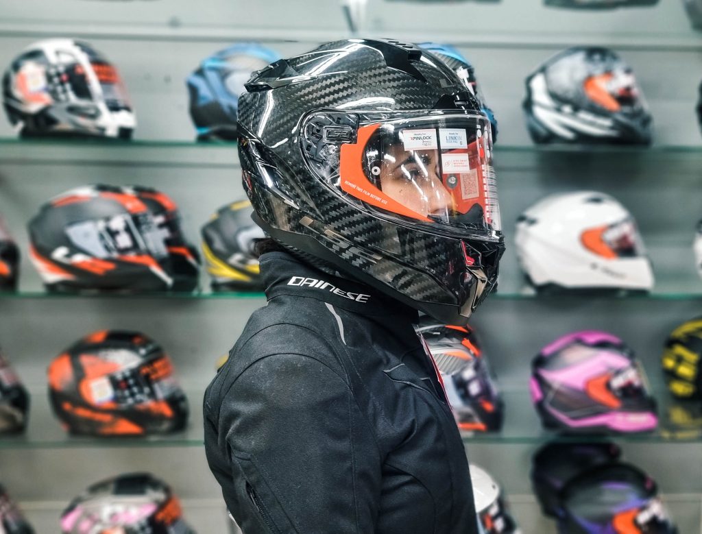LS2: Los cascos de de carbono - Motopasión Store