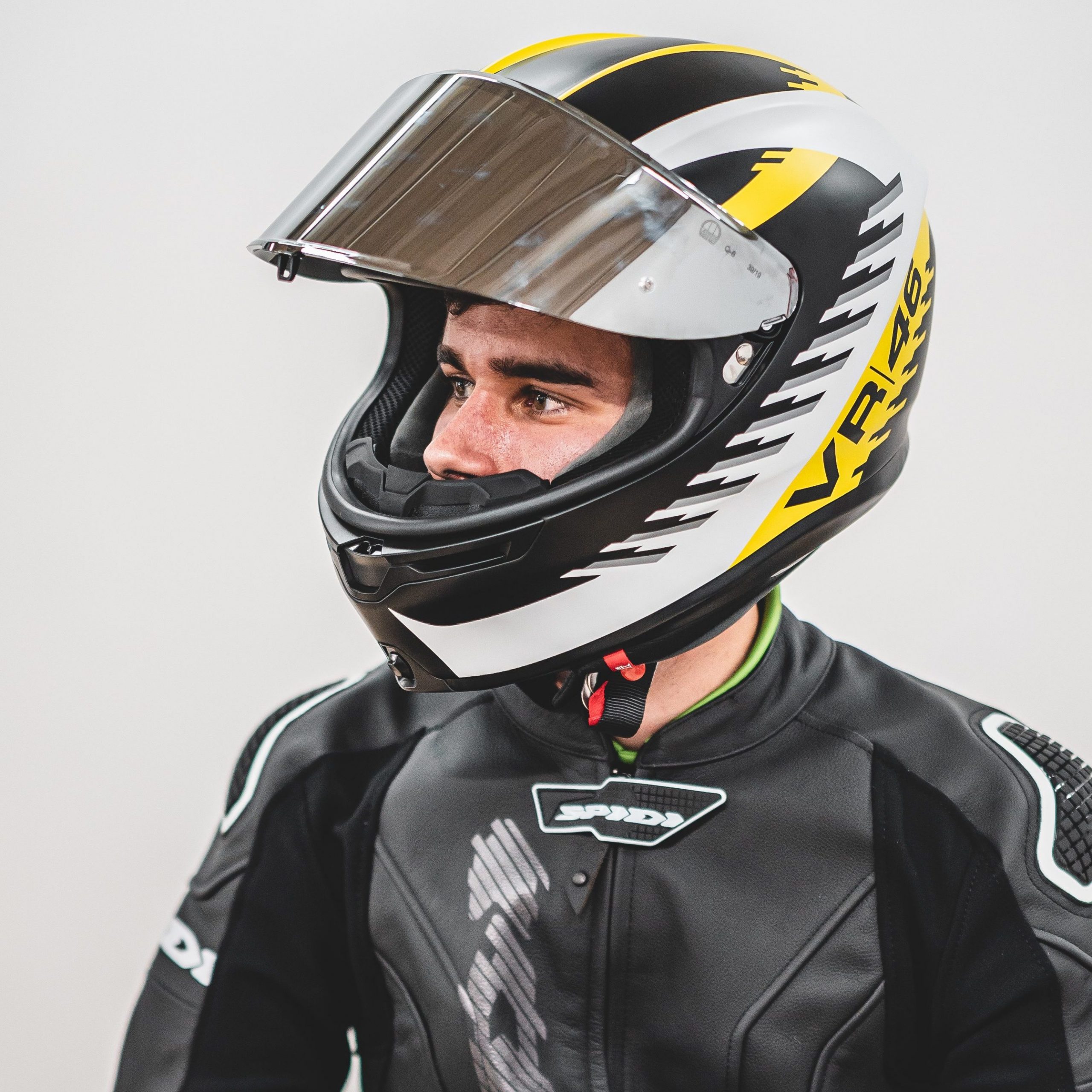 Los mejores cascos para moto - Motopasión Store